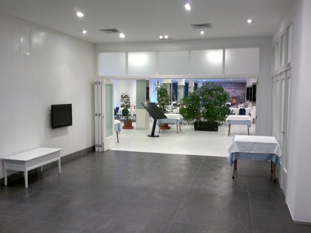 Roca Hotel 2*